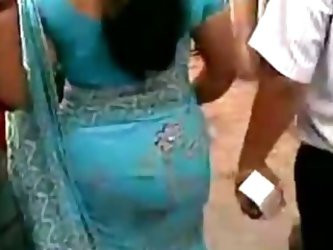 Mature Indian Ass In Blue Saree.flv - Youtube